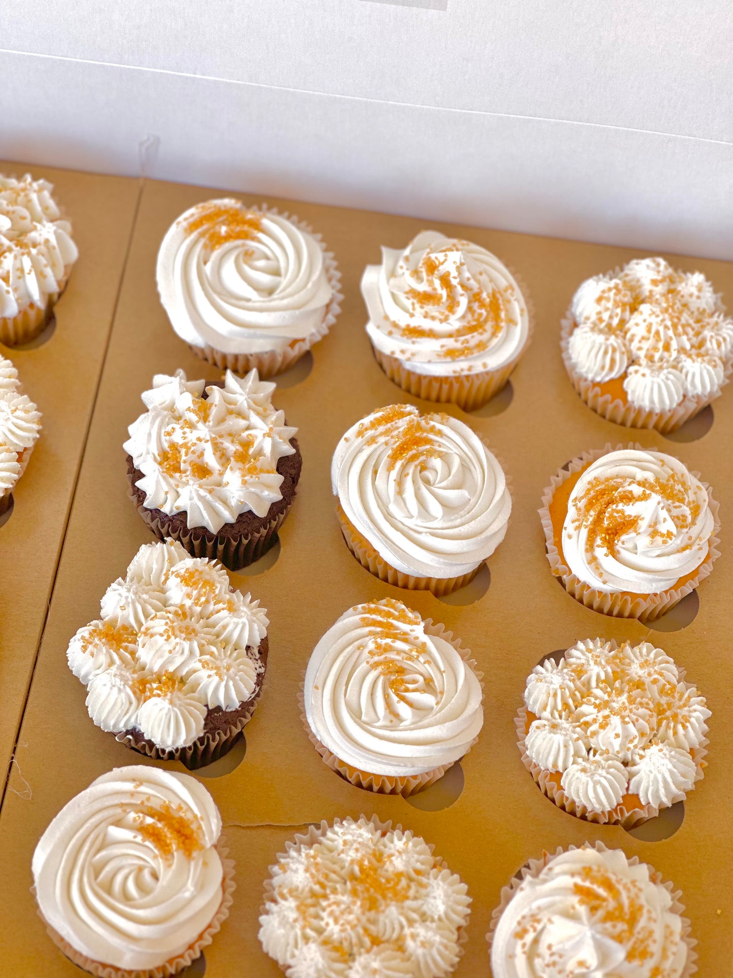 Engagement Cupcakes ‘Gold