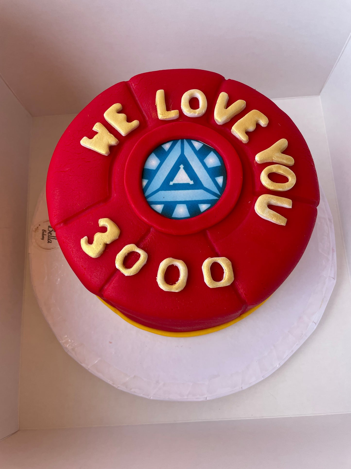 Customized Cake “We love you 3000” Marvel